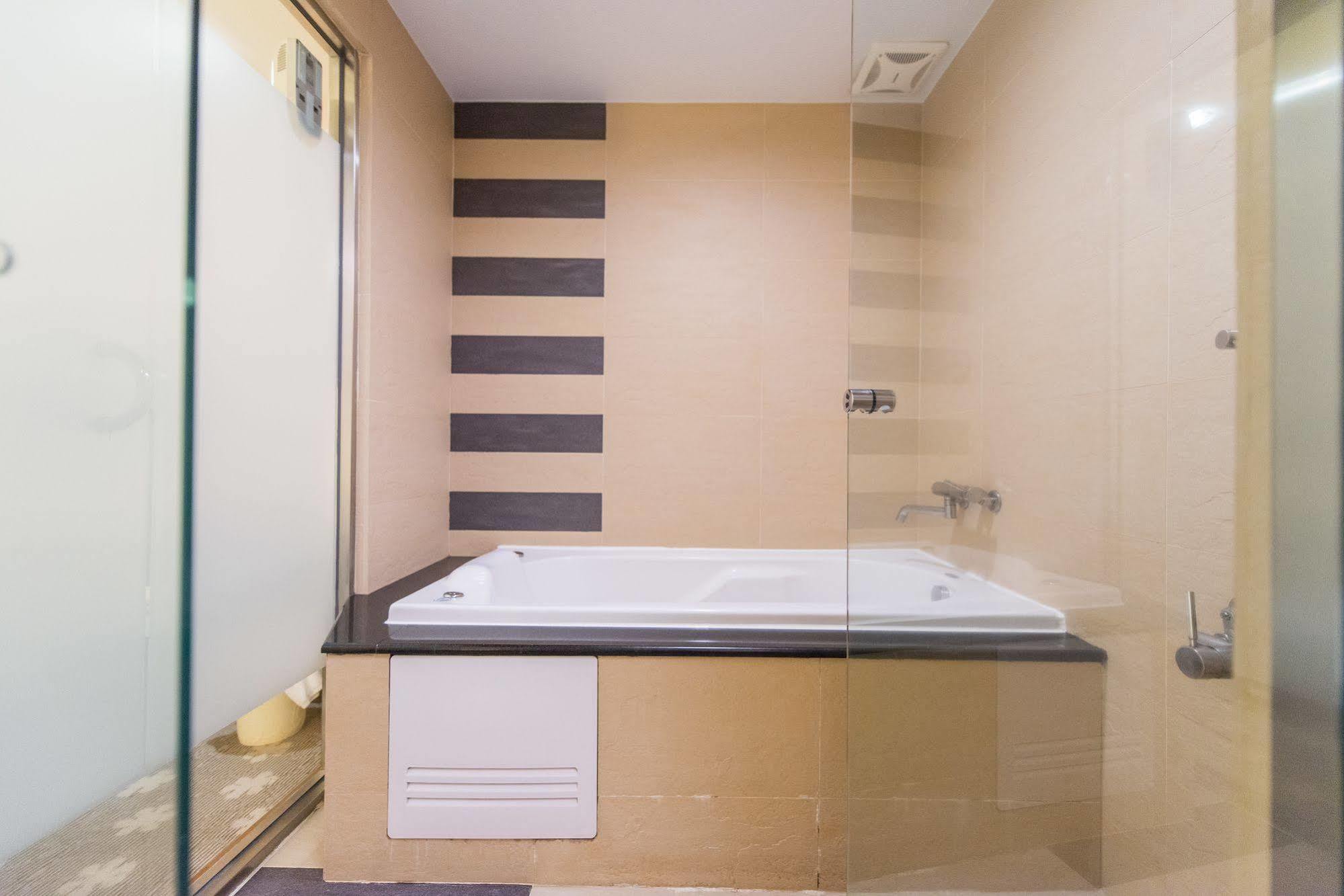 Wish Hotel Тайбэй Экстерьер фото